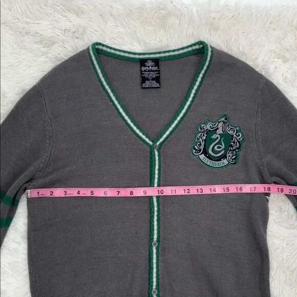 Harry Potter Slytherin Cardigan - Picture 8 of 8
